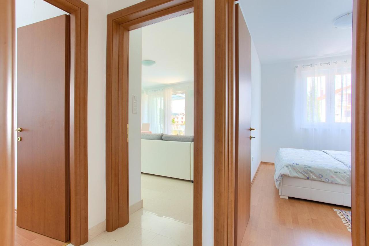 Apartment Anja Krk Town Exterior photo
